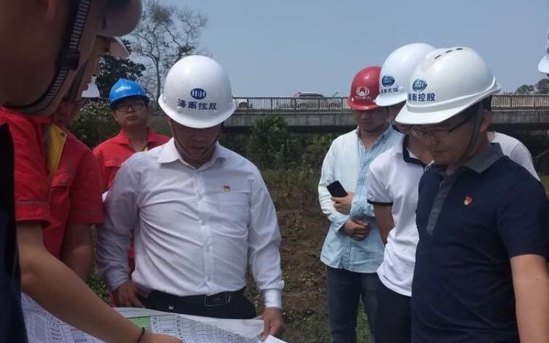 海南控股纪委书记、工会主席卓基竹一行深入红岭灌区工程等项目一线调研