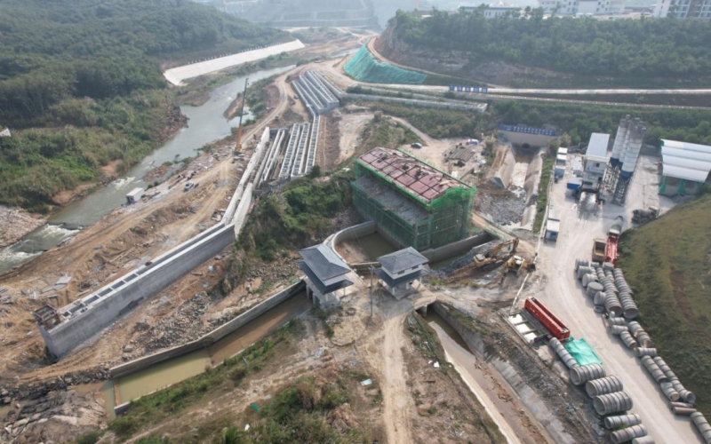 多措并举保供水 强化继续为民生 ——天角潭水利枢纽工程实现下游渠道浇灌供水目的