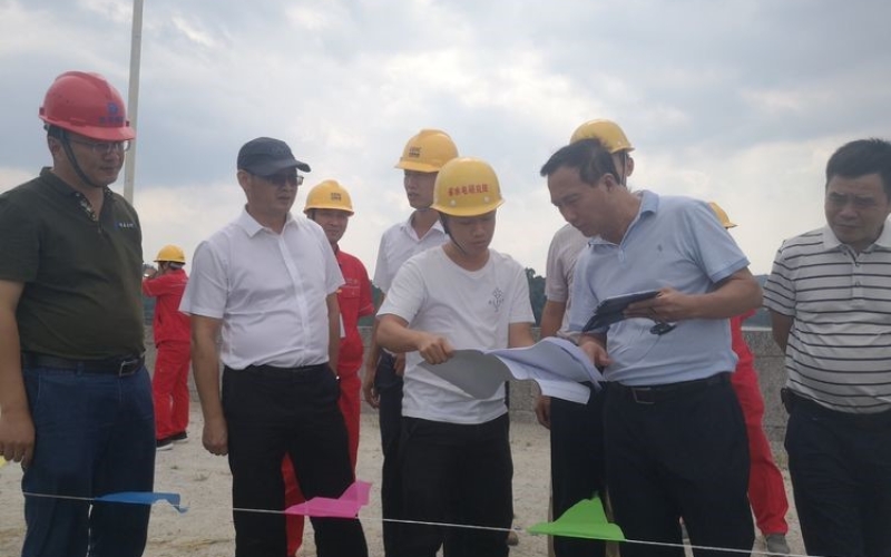 强化主体责任，，，，，，包管清静生产—海南控股副总司理吴卫彬对松涛水库开展国庆节前 清静检查